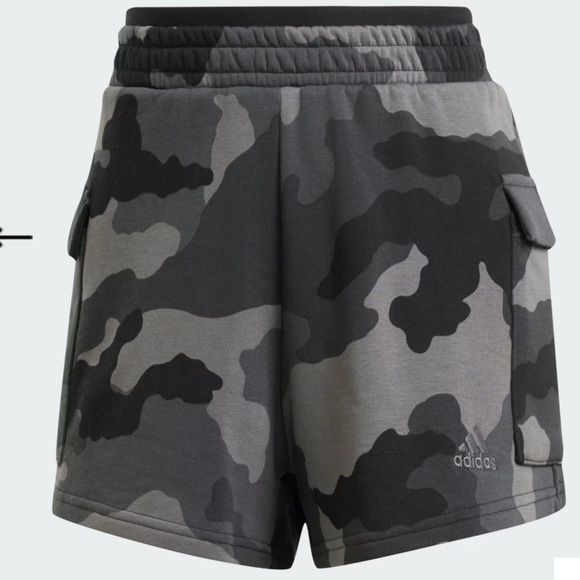 NWT Adidas Camo Print Cargo Lightweight Shorts. Size XL - Picture 6 of 14